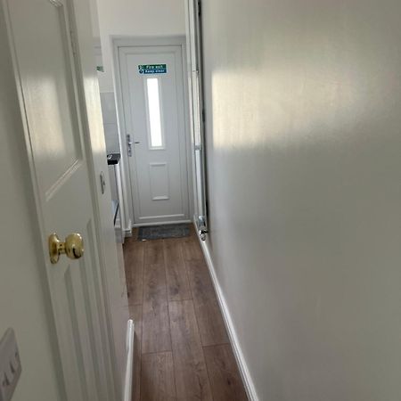 צ'יזלהרסט Cosy Studio Apartment, Flat In London מראה חיצוני תמונה
