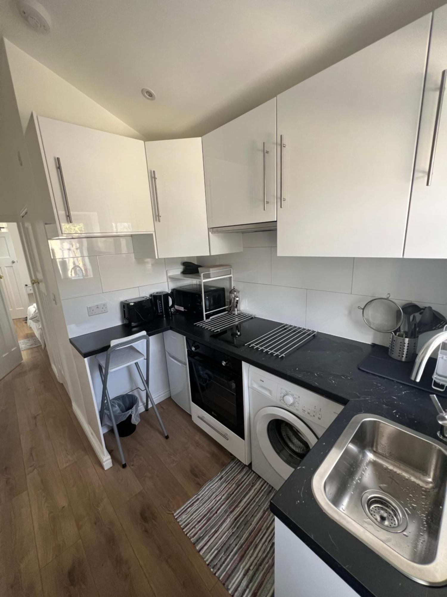 צ'יזלהרסט Cosy Studio Apartment, Flat In London מראה חיצוני תמונה